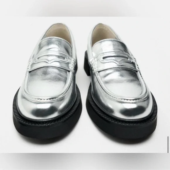 ZARA Metallic Silver Lug Sole Loafers - Picture 4 of 11
